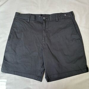 Old Navy Men's Black Flat-Front Chino Shorts
